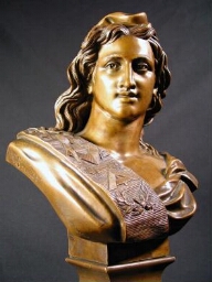 «Marianne maçonnique dite " de Jacques France ". Buste en bronze, H.37 x L.23 x P.18cm»